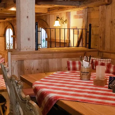 Gartenlaube Inn *